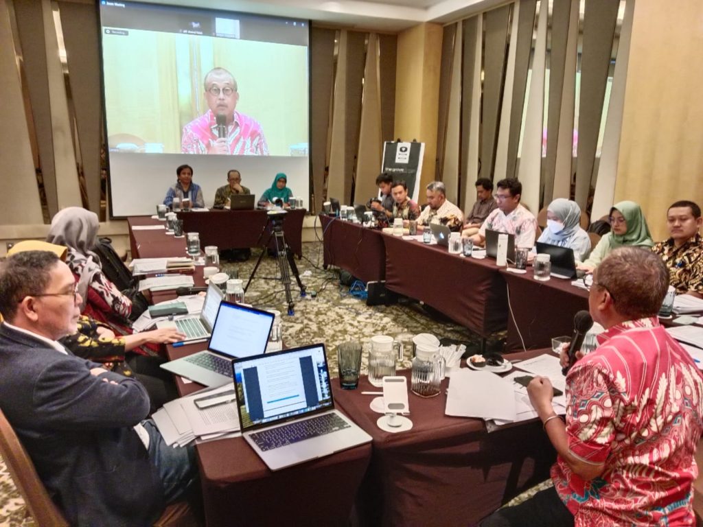 Dinarpus Kabupaten Rembang dan Yayasan Lasem Heritage saat persentasi tentang arsip museum Nyah Lasem di ANRI beberapa waktu yang lalu