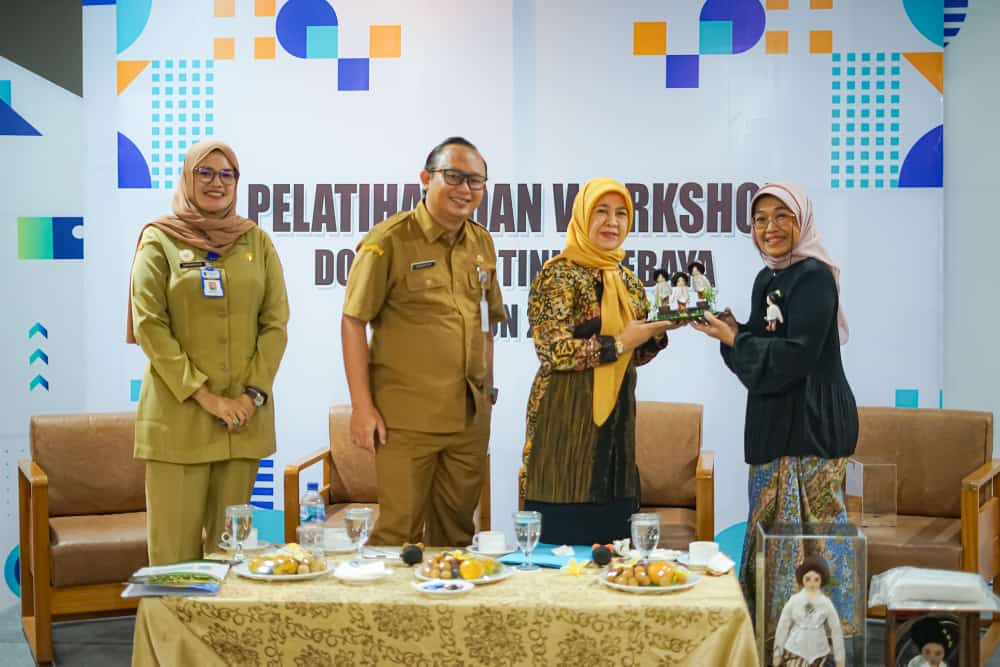Pembukaan pelatihan pembuatan boneka karakter RA Kartini