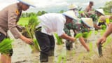 Bupati Rembang Ingatkan Petani Waspadai Cuaca Ekstrem pada Musim Tanam I