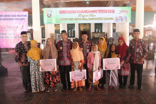 Peduli Lansia, Pemkab Rembang Luncurkan "Kamalia Merekah"