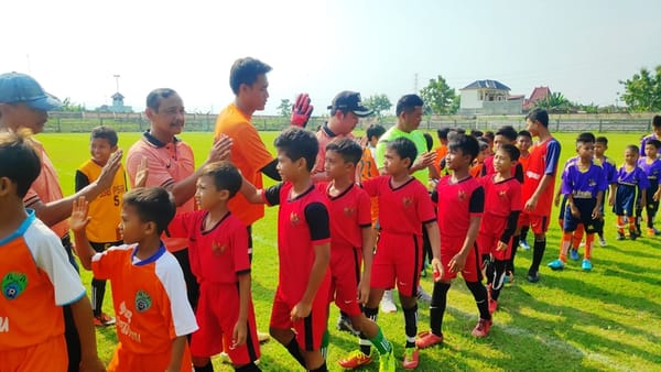 Sepakbola Gala Siswa, Wabup Lawan 50 Pesepakbola Cilik