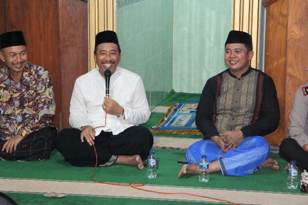 Tujuh Golongan Manusia Yang Mendapat Naungan Allah SWT Dihari Akhir