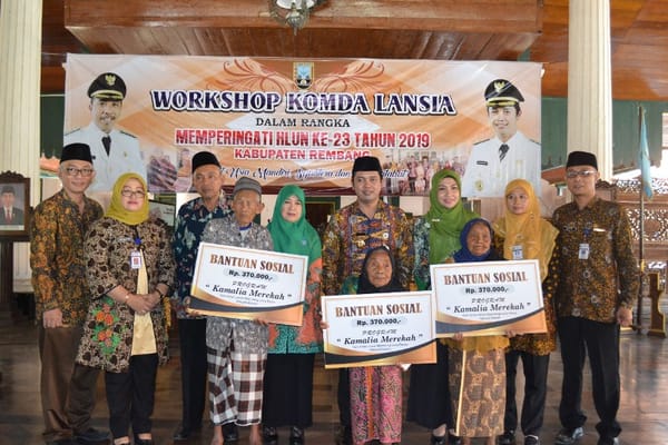 Pemkab Rembang Peduli Kesehatan dan Kesejahteraan Lansia