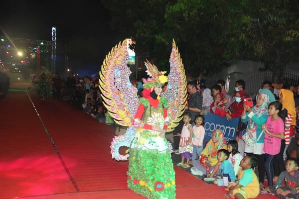 Kreatifest Sajikan Berbagai Perform Kreatif, Mural sampai Night Batik Carnival