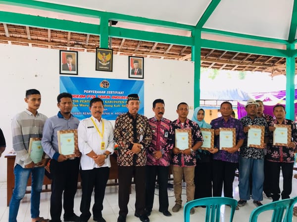 Penyerahan Sertifikat PTSL Oleh Bupati Bukan Kepentingan Politik, Ini Penjelasan BPN Rembang