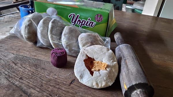 Yopia Jajanan Khas Lasem Berusia Ratusan Tahun