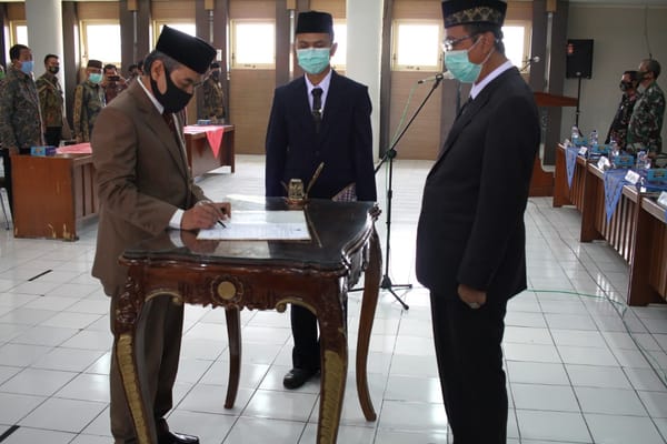 Achmad Mualif Resmi Dilantik Sebagai Penjabat Sekda