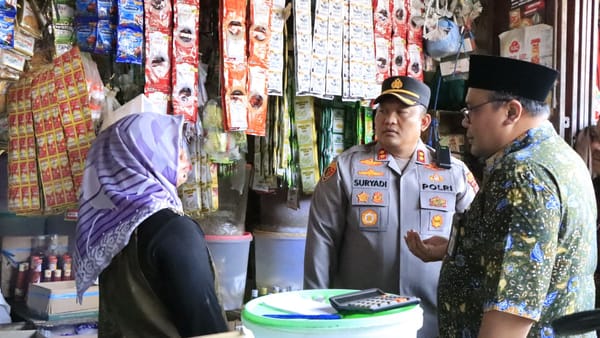 Pantau Pasar Bersama Forkopimda, Wabup Pastikan Stok Beras Aman