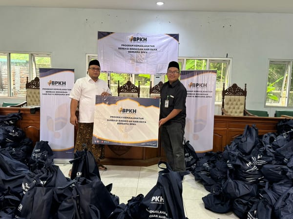 BPKH Bagikan Ribuan Bingkisan Hari Raya, Wabup Hanies: Program Yang Bisa Dirasakan Masyarakat