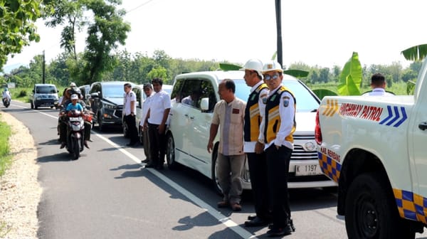 Selama Memimpin Rembang, Bupati Hafidz Bangun 501 Kilometer Jalan