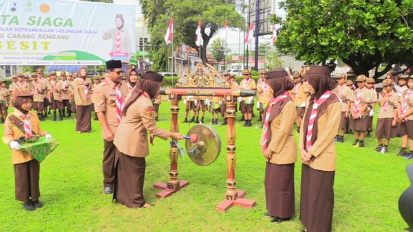Bunda Musringah Harno Ajak Pramuka Siaga Jadi Teladan Lingkungan