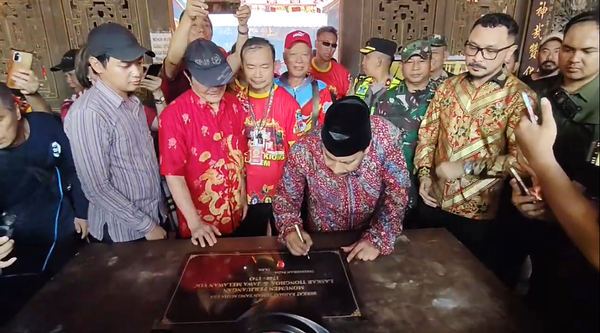 PEMKAB REMBANG DUKUNG KIRAB KIMSIN MAKCO SEBAGAI WUJUD KERAGAMAN DAN TOLERANSI BUDAYA