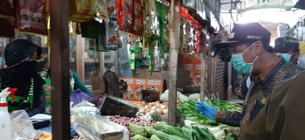 Bupati Rembang Gratiskan Retribusi Pasar Selama 3 Bulan