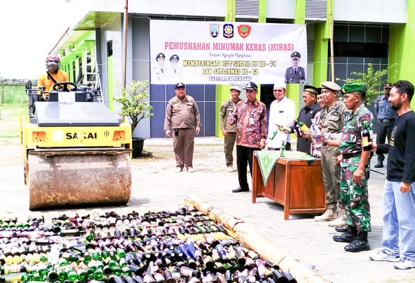 Jelang Ramadhan, Ribuan Miras Dimusnahkan