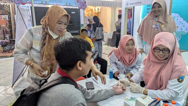 Kesadaran Kesehatan Meningkat, Stand Dinkes Rembang Dipadati Pengunjung di Rembang Expo