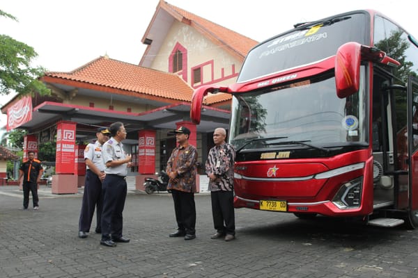 Ratusan Warga Rembang Pulang Kampung, 4 Bus Mudik Gratis Dilepas Bupati