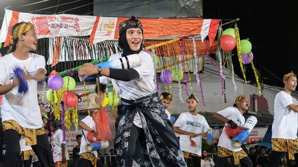 Bupati Rembang Apresiasi Partisipasi Masyarakat dalam Festival Thong-Thong Lek
