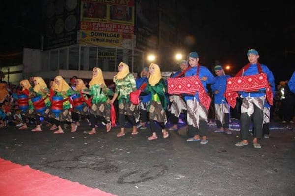 Festival Thong-Thong Lek 2025: Berjalan Keliling Tanpa Panggung