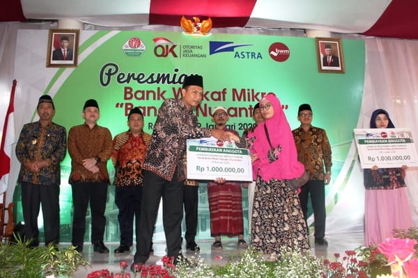 OJK Dirikan Bank Wakaf Mikro di Rembang